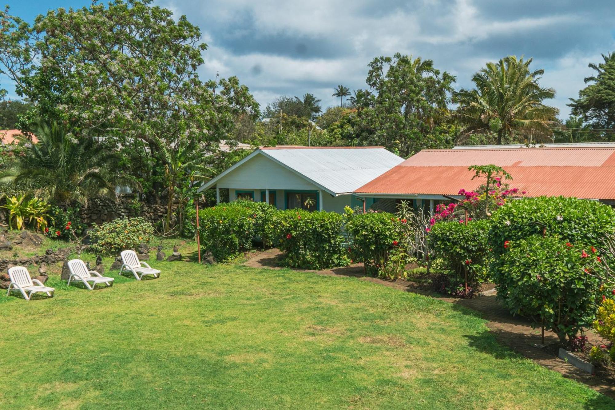 Hostal Y Cabanas Aorangi Hanga Roa Exterior photo