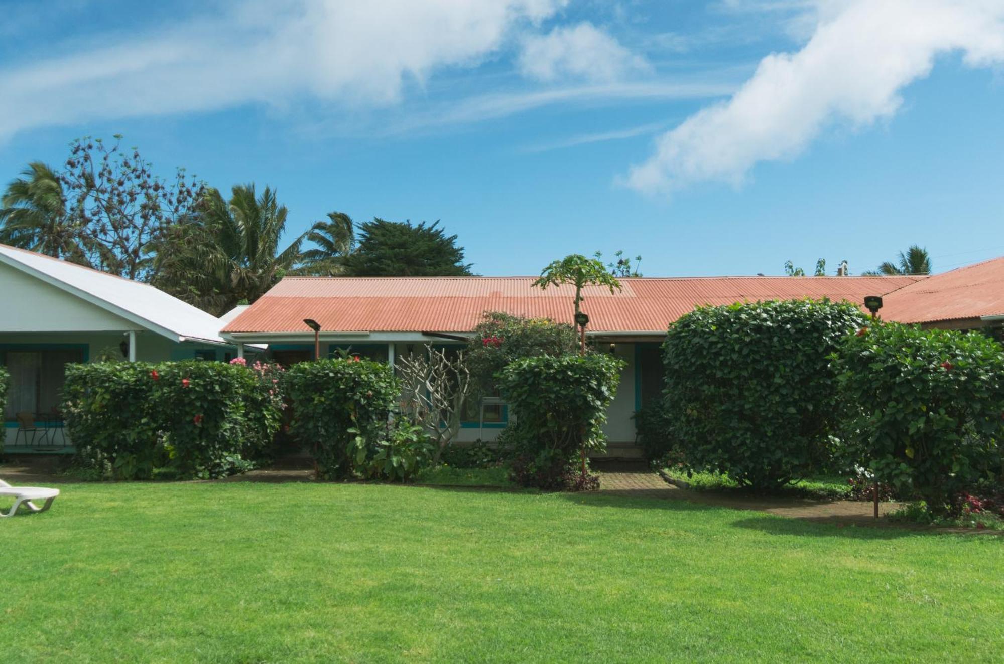 Hostal Y Cabanas Aorangi Hanga Roa Exterior photo