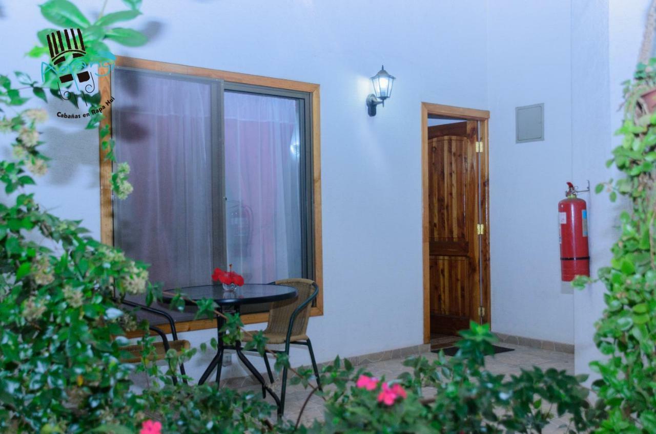 Hostal Y Cabanas Aorangi Hanga Roa Exterior photo
